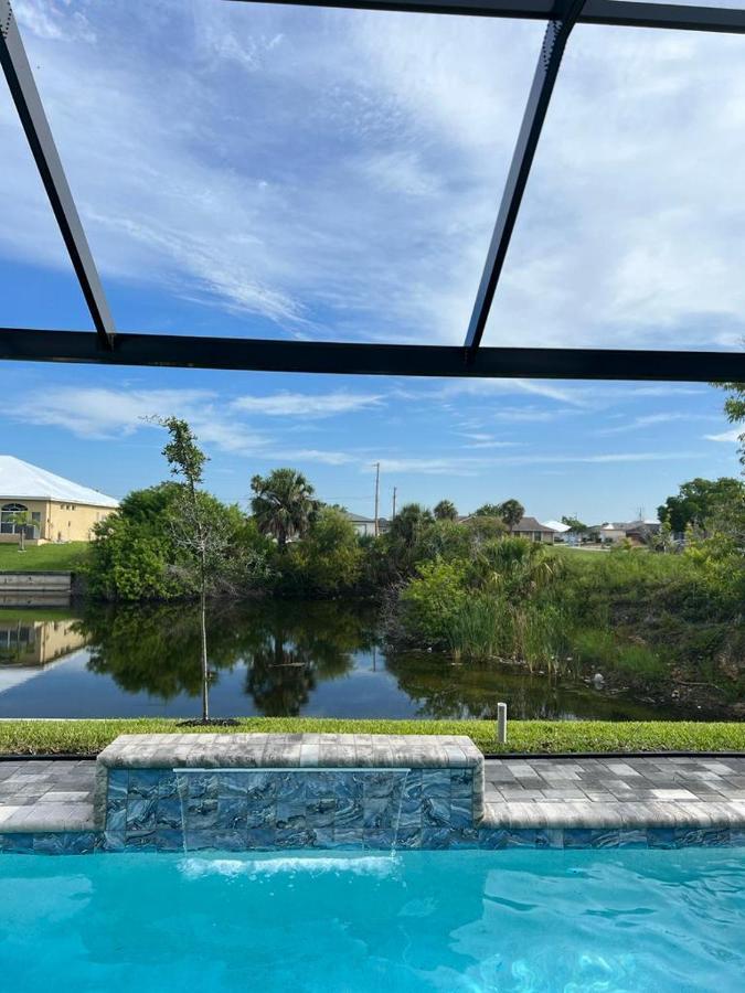 Newly Built Villa Ballerina With Heated Pool And Incredible View Into Beautiful Arrowheadcanal Cape Coral Esterno foto